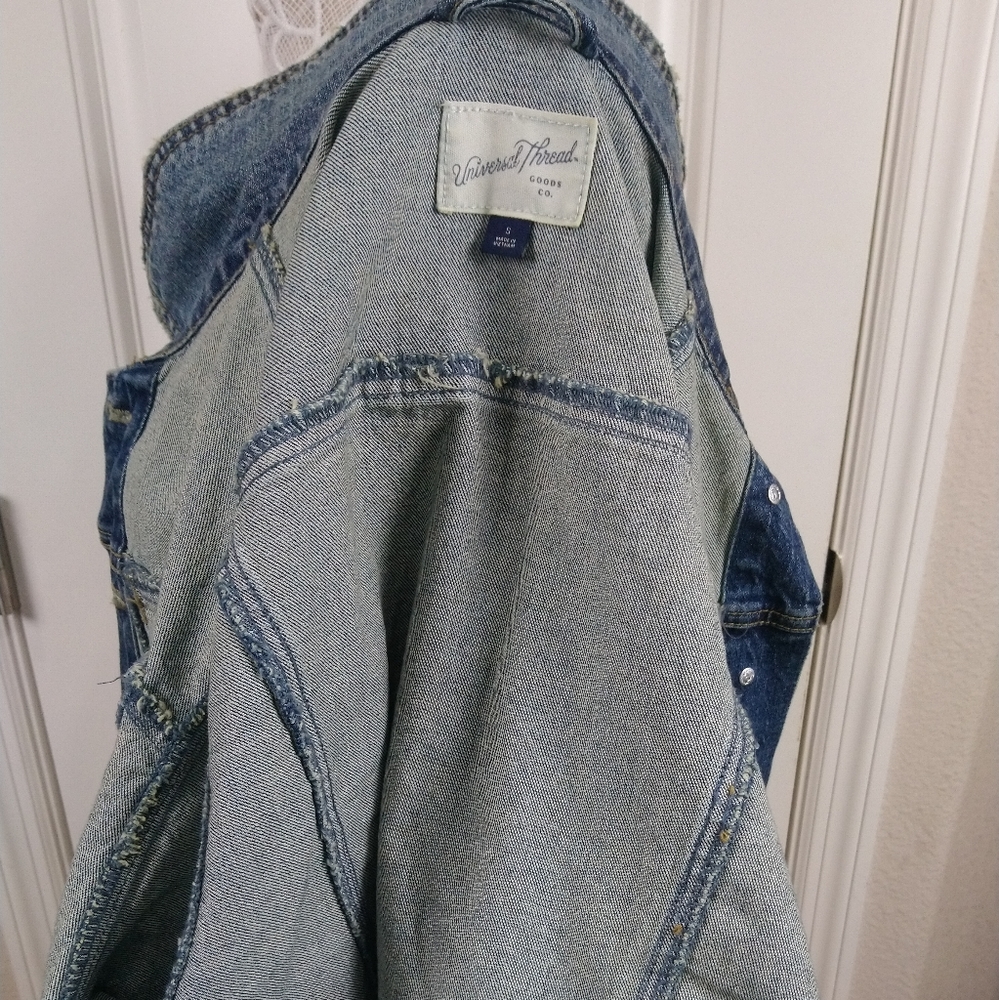 Universal Thread Denim Jacket. - image 6